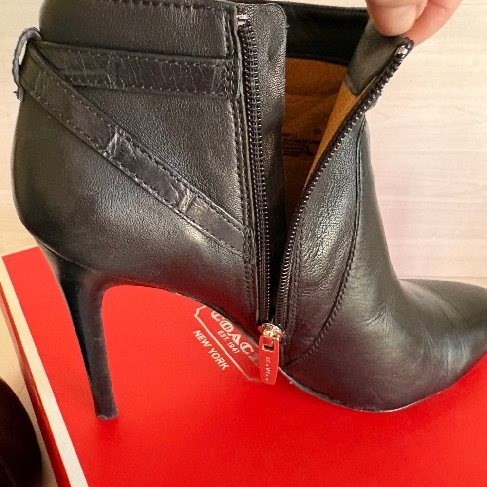Coach Women Ursa Ankle Boots Leather Stiletto 9M Black Croc Strap 9M w/Box Q3022 - Picture 11 of 16